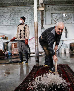 شستشوی سنتی قالی در قالیشویی آرژانتین 