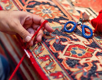 خدمات تخصصی و حرفه ای رفوی فرش در قالیشویی آرژانتین 